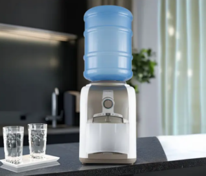 OFERTA 17/01/25 Bebedouro de Água Esmaltec de Mesa Refrigerado por Compressor Gelágua EGM30 - PM 010322700